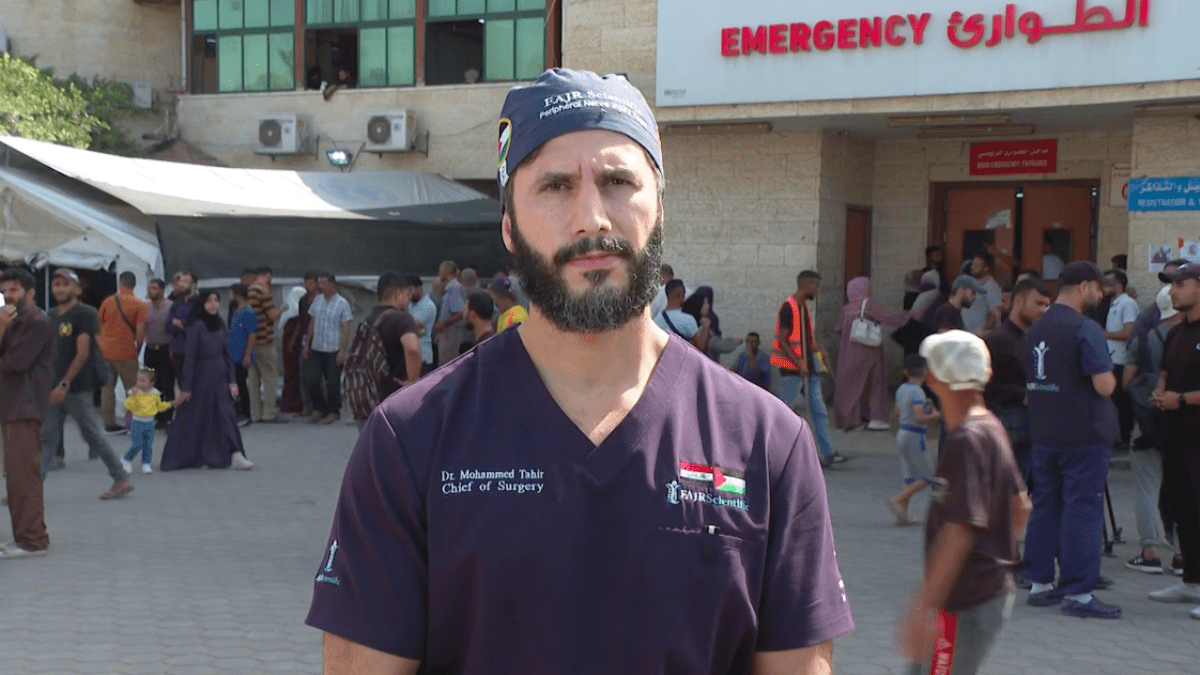 Doctor pleads with world after attack on Gaza hospital grounds | Newsfeed