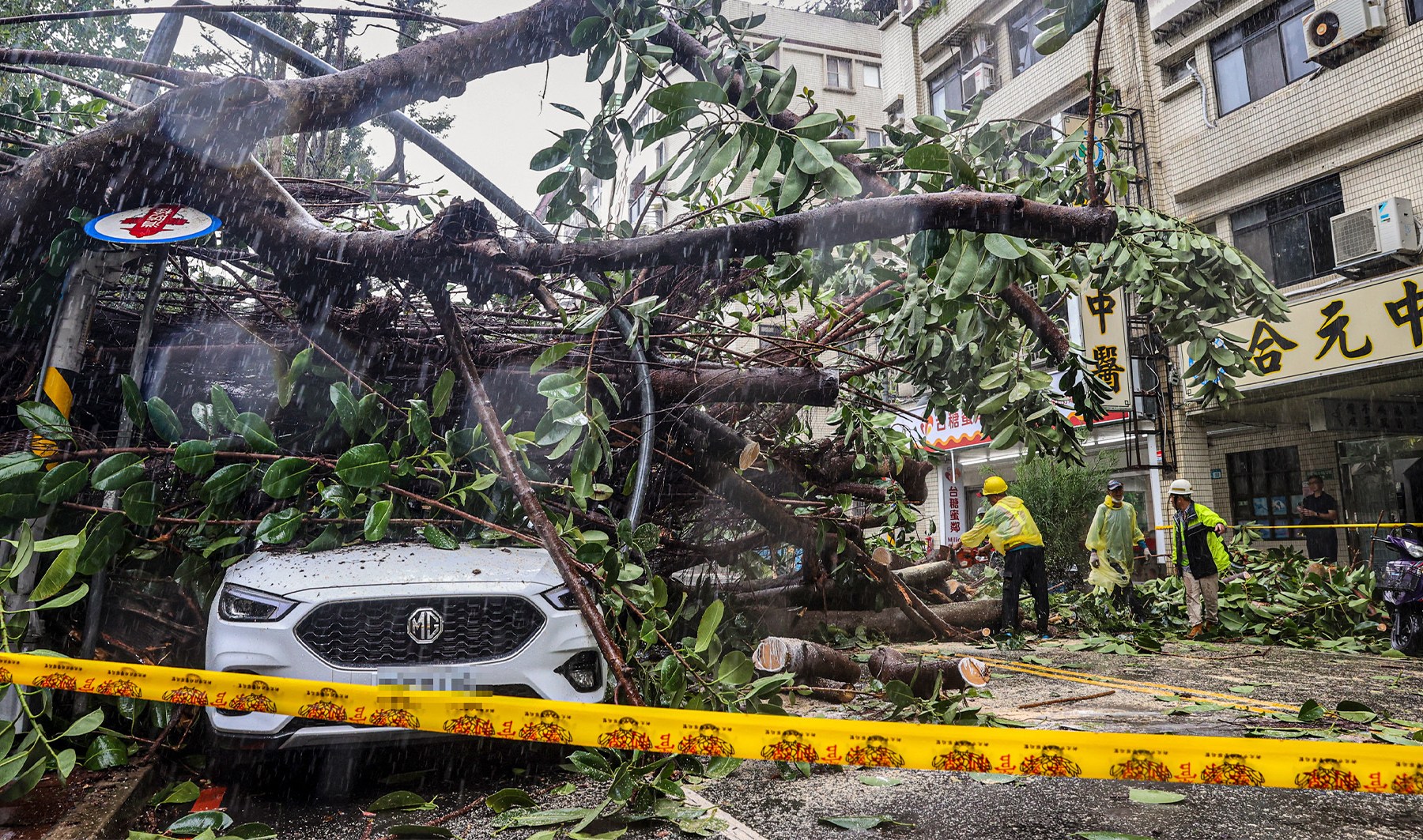 Flooded streets and wild waves as typhoon hits Taiwan | Floods