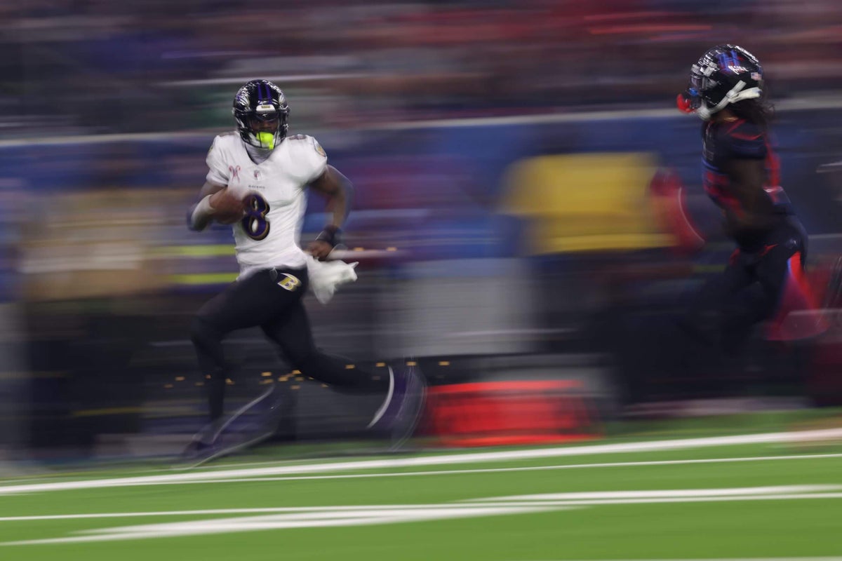 Lamar Jackson sets QB rushing record in 31-2 rout of Texans: Key takeaways