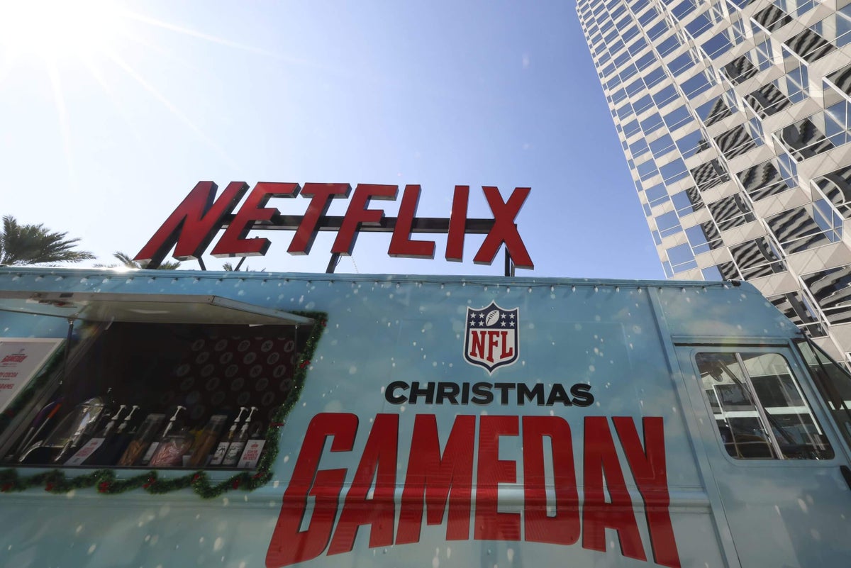 Netflix has up-and-down first foray into NFL broadcasting after early glitch