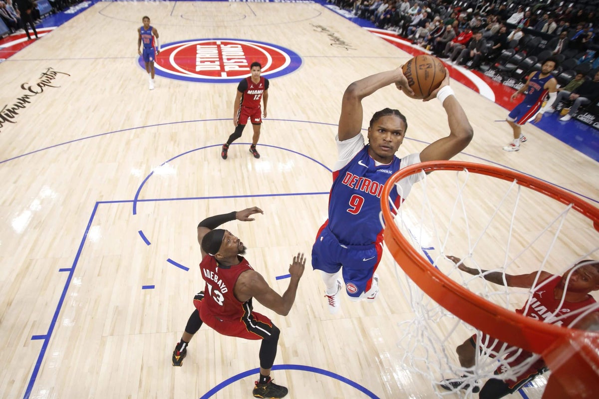 Tracking Pistons’ Ausar Thompson’s day on his best game of the season