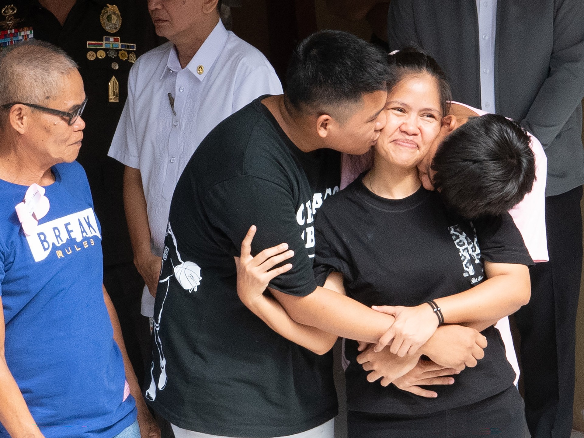 Mary Jane Veloso, Filipina nearly executed in Indonesia, arrives home | Human Trafficking News