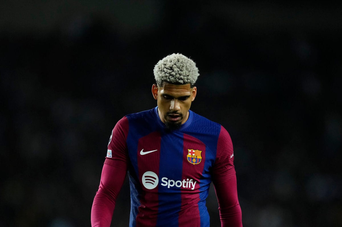 Juventus interested in signing Ronald Araujo from Barcelona